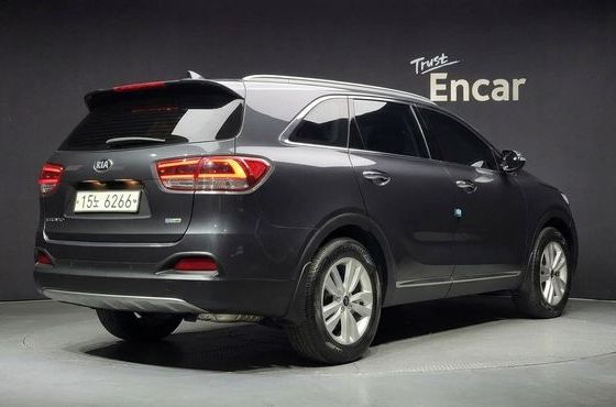Kia Sorento Diesel 2.0 2WD Prestige — пробег 62 890 км — фото 2 из 5