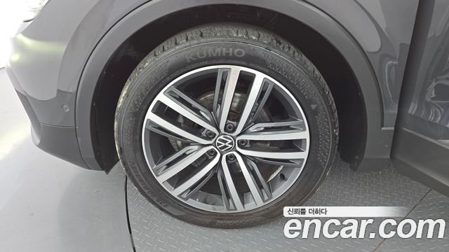 Volkswagen Tiguan из Кореи Encar