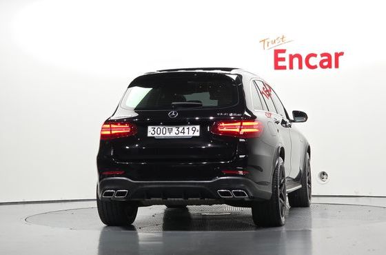 Mercedes-Benz GLC-Class AMG GLC63 4MATIC+ — пробег 38 340 км — фото 4 из 5