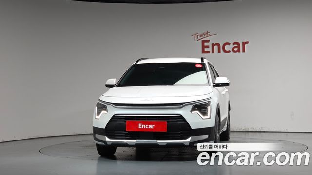 Kia Niro Best Selection — пробег 10 073 км — фото 3 из 5