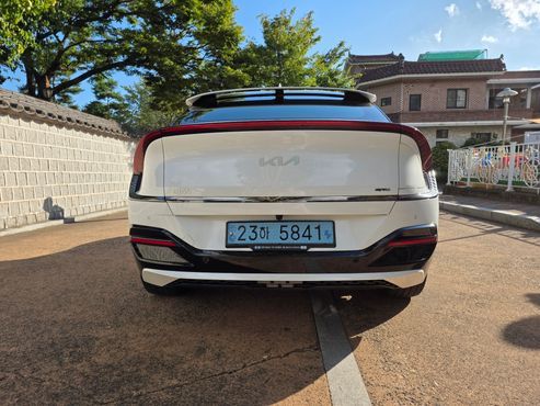 Kia EV6 Long Range 4WD GT Line — пробег 78 400 км — фото 3 из 5