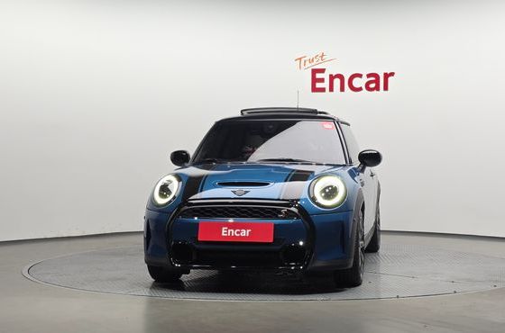 Mini Cooper Classic Third Generation — пробег 14 169 км — фото 3 из 5