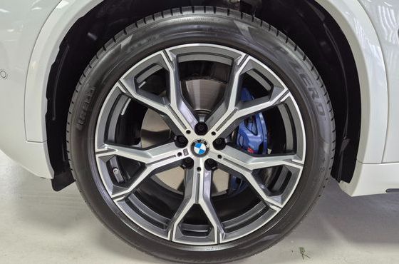 BMW X5 xDrive 30d M Sport — пробег 22 555 км — фото 5 из 5
