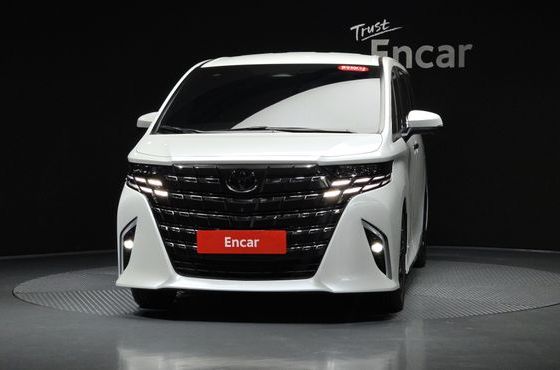 Toyota Alphard 2.5 HEV Executive AWD — пробег 9 381 км — фото 3 из 5