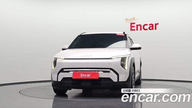 Kia EV3 Long Range 2WD Earth — пробег 52 999 км — фото 3 из 5