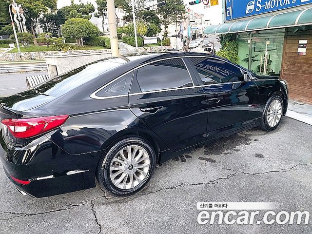 Hyundai Sonata 2.0 Style — пробег 71 896 км — фото 5 из 5
