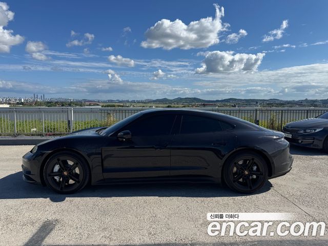 Porsche Taycan из Кореи Encar