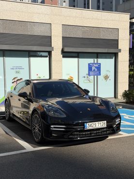 Porsche Panamera 2.9 AWD Executive — пробег 30 000 км — фото 1 из 5