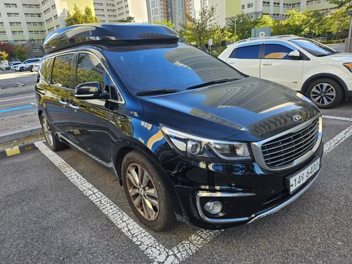 Kia Carnival 9-seater Hi-Limousine Noblesse — пробег 242 423 км — фото 5 из 5