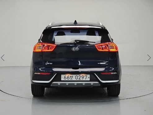 Kia Niro Noblesse — пробег 184 106 км — фото 4 из 5