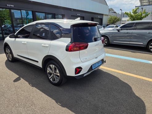 Kia Niro Air — пробег 142 447 км — фото 4 из 5
