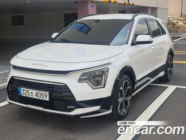Kia Niro Signature — пробег 22 000 км — фото 1 из 5