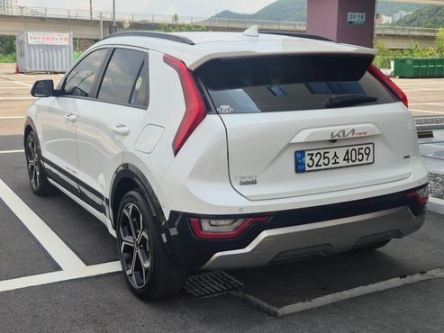 Kia Niro Signature — пробег 22 000 км — фото 2 из 5