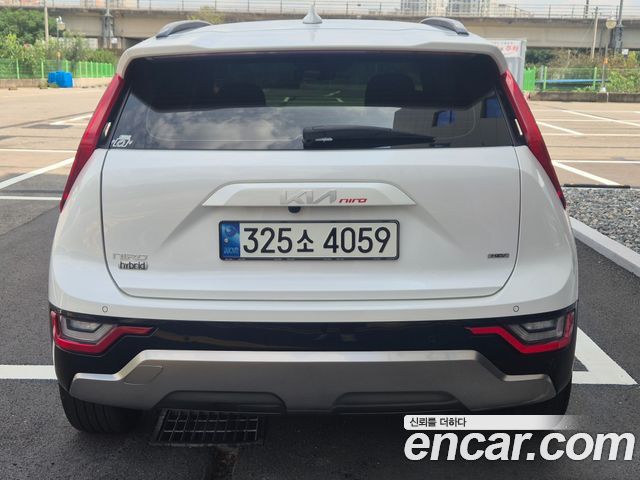 Kia Niro Signature — пробег 22 000 км — фото 4 из 5