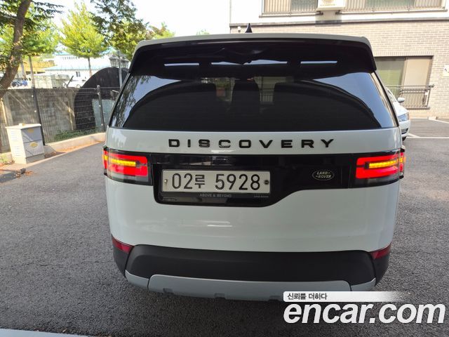 Land Rover Discovery 3.0 TD6 HSE Luxury — пробег 92 311 км — фото 2 из 5