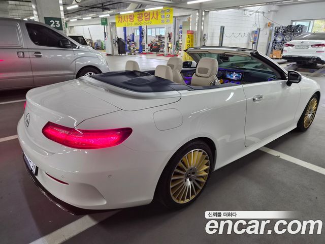 Mercedes-Benz E-Class E220d Cabriolet — пробег 83 000 км — фото 4 из 5