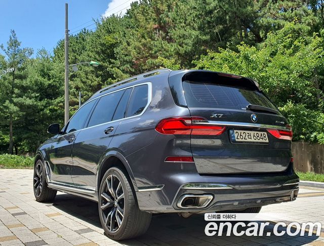 BMW X7 xDrive 40i M Sport 6STR — пробег 73 721 км — фото 2 из 5