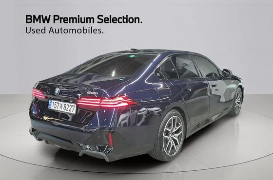 BMW 5-Series 520i M Sport — пробег 59 665 км — фото 2 из 5