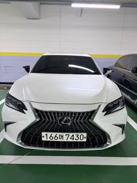 Lexus ES Executive — пробег 32 240 км — фото 3 из 5
