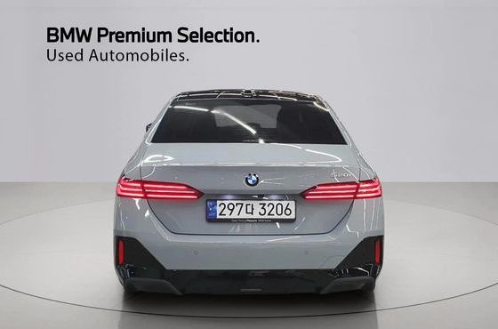 BMW 5-Series 520i M Sport — пробег 37 415 км — фото 4 из 5