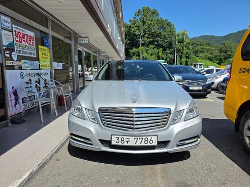 Mercedes-Benz E-Class E300 Elegance — пробег 91 000 км — фото 1 из 5