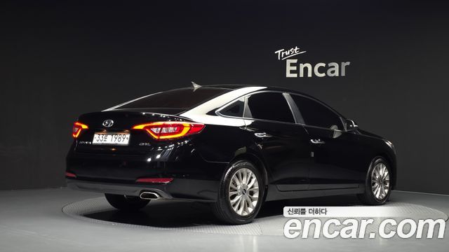 Hyundai Sonata 2.0 Style — пробег 98 303 км — фото 2 из 5