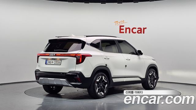 Kia Seltos из Кореи Encar