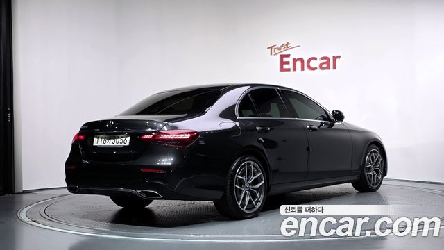 Mercedes-Benz E-Class E220d 4MATIC AMG Line — пробег 75 554 км — фото 2 из 5
