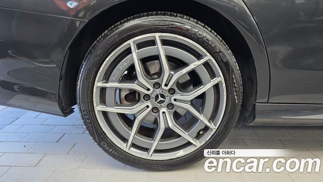 Mercedes-Benz E-Class E220d 4MATIC AMG Line — пробег 75 554 км — фото 5 из 5