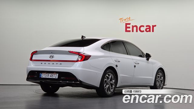 Hyundai Sonata 2.0 Premium Plus — пробег 61 779 км — фото 2 из 5