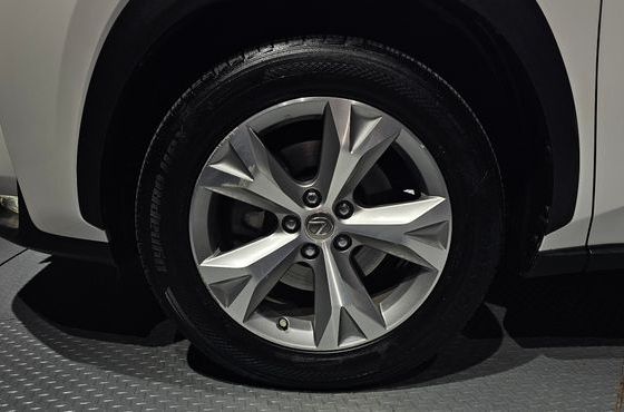 Lexus NX Executive — пробег 75 865 км — фото 5 из 5