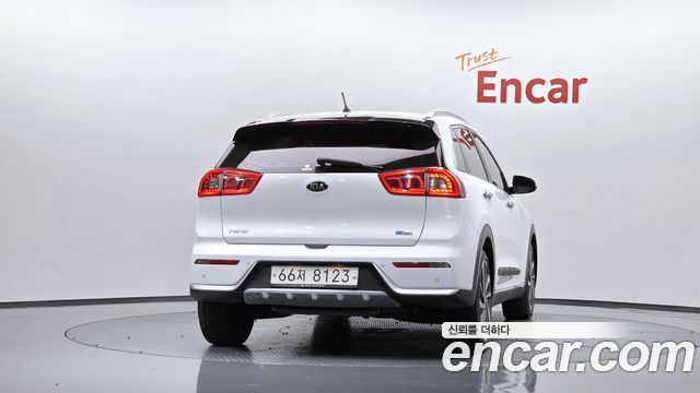 Kia Niro из Кореи Encar