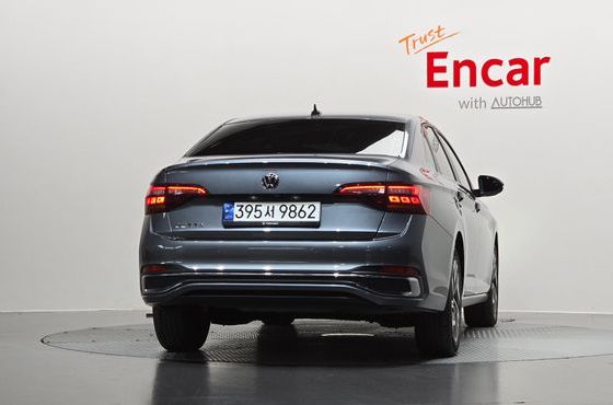 Volkswagen Jetta 1.5 TSI Prestige — пробег 15 393 км — фото 4 из 5