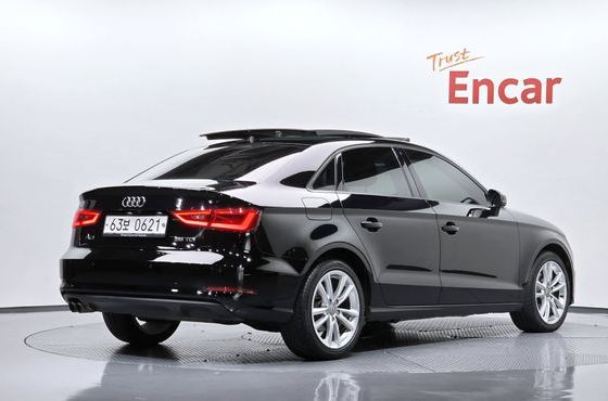 Audi A3 35 TDI Dynamic 8V — пробег 48 973 км — фото 2 из 5