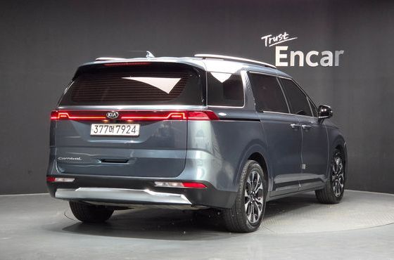 Kia Carnival Diesel 9-Seater Signature — пробег 119 612 км — фото 2 из 5