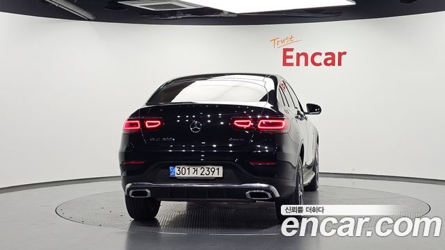 Mercedes-Benz GLC-Class GLC300e 4MATIC Coupe — пробег 52 590 км — фото 4 из 5