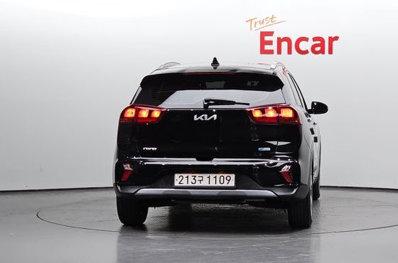 Kia Niro 1.6 HEV Trendy — пробег 99 040 км — фото 4 из 5