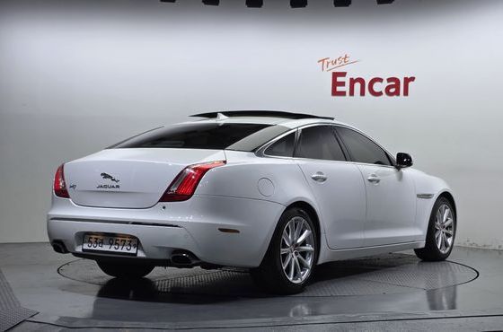 Jaguar XJ 3.0D Premium Luxury SWB X351 — пробег 69 486 км — фото 2 из 5