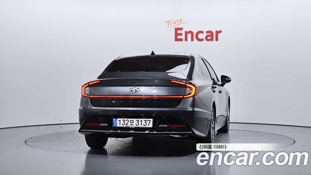 Hyundai Sonata 2.0 Premium Plus — пробег 6 917 км — фото 4 из 5