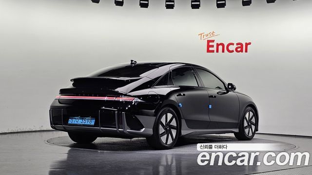 Hyundai Ioniq6 Long Range Exclusive + — пробег 72 300 км — фото 2 из 5