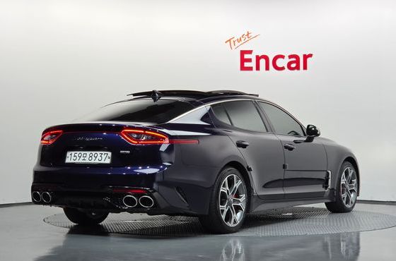 Kia Stinger 2.2 Diesel AWD Platinum — пробег 122 499 км — фото 2 из 5
