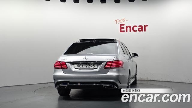 Mercedes-Benz E-Class E350 BlueTec 4MATIC — пробег 84 279 км — фото 4 из 5