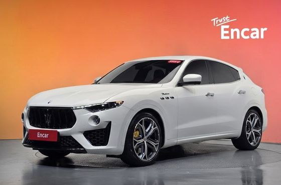 Maserati Levante 3.0 S AWD Modena — пробег 29 969 км — фото 1 из 5
