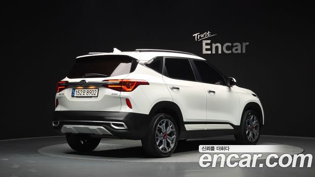 Kia Seltos из Кореи Encar