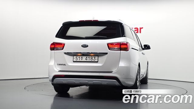 Kia Carnival из Кореи Encar