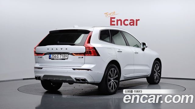 Volvo XC60 B5 Inscription — пробег 62 896 км — фото 2 из 5