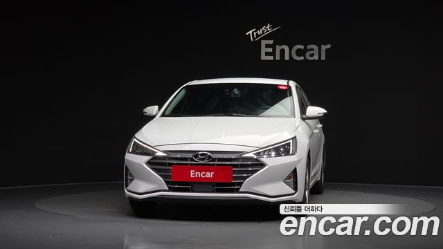 Hyundai AVANTE 1.6 Smart — пробег 4 635 км — фото 3 из 5