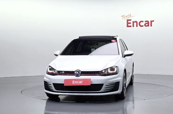 Volkswagen Golf 2.0 GTI — пробег 81 200 км — фото 3 из 5