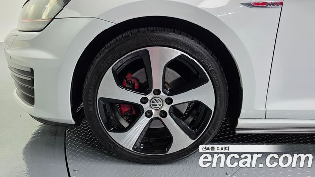 Volkswagen Golf из Кореи Encar
