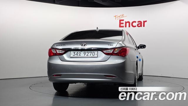 Hyundai Sonata LPi Top — пробег 205 782 км — фото 4 из 5
